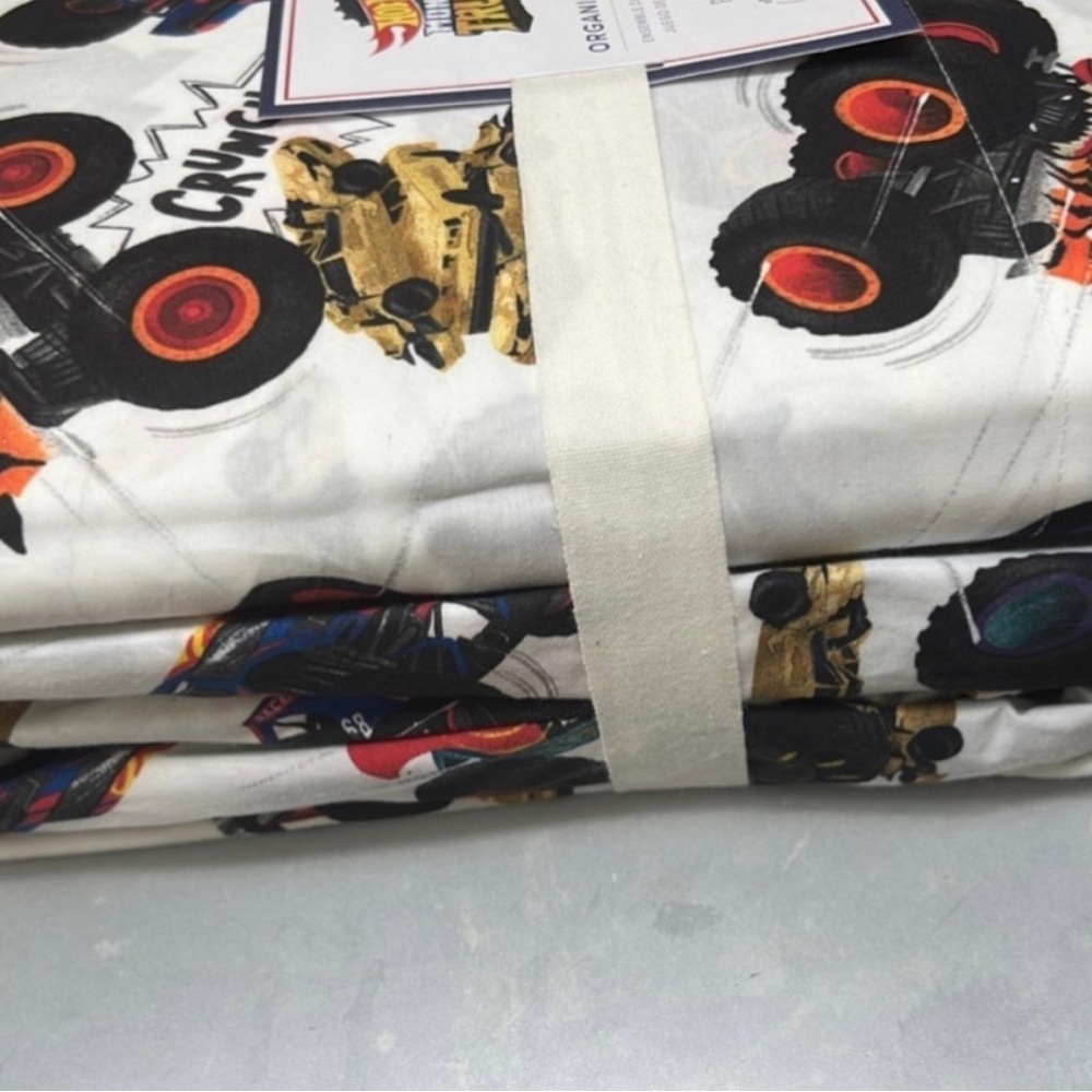 Pottery Barn KIDS Hot Wheels Monster Trucks Full  Sheet set